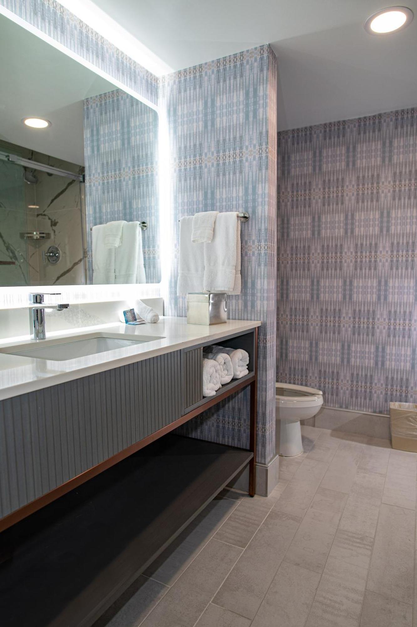 Doubletree By Hilton Poughkeepsie Hotel Eksteriør billede