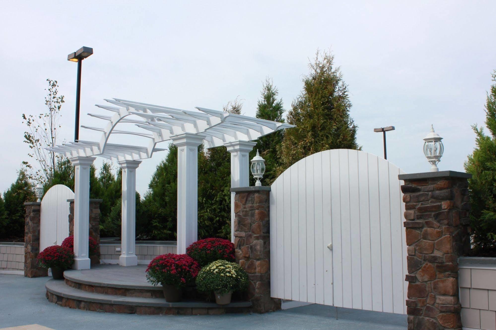 Doubletree By Hilton Poughkeepsie Hotel Eksteriør billede