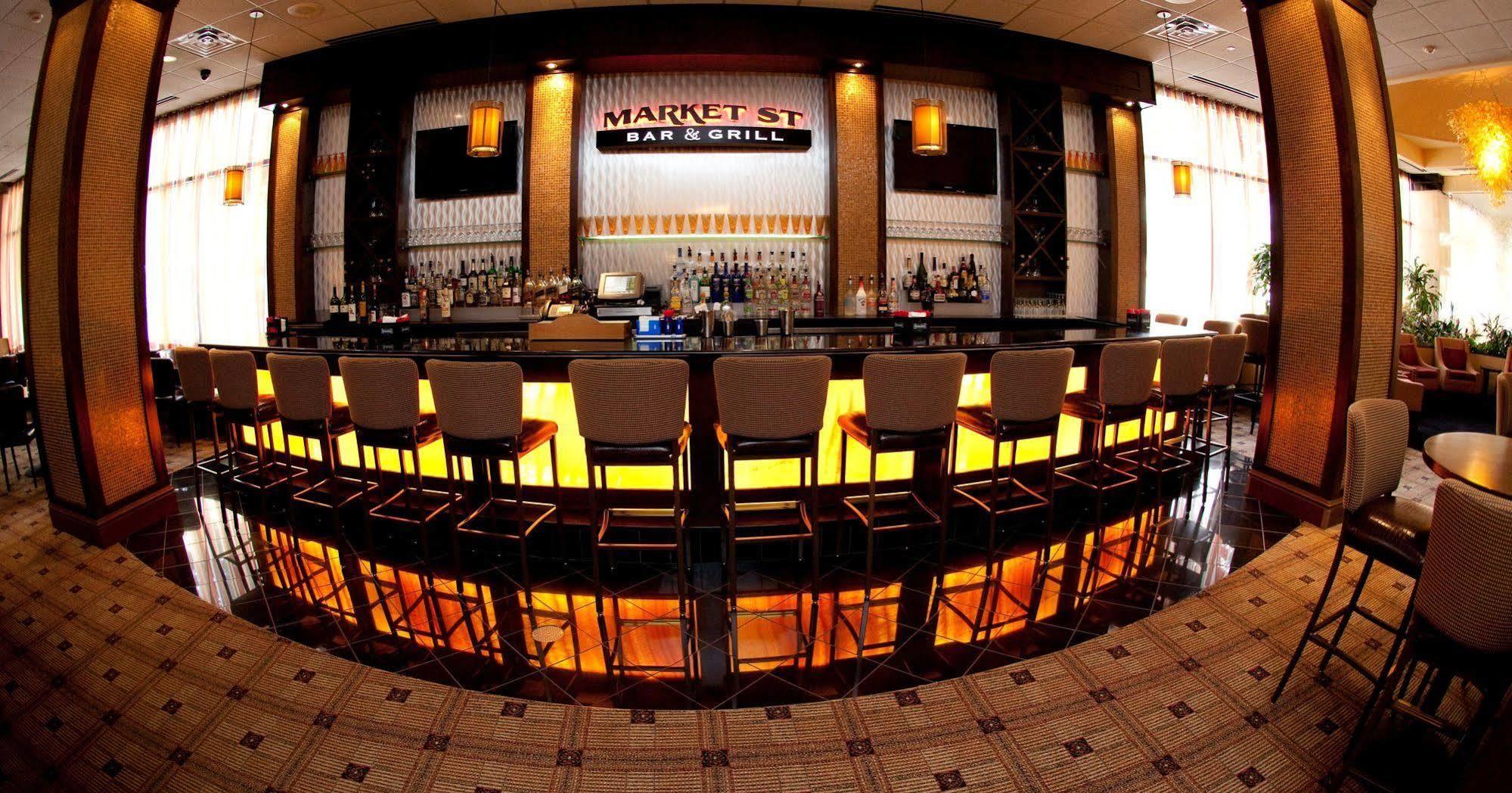Doubletree By Hilton Poughkeepsie Hotel Eksteriør billede