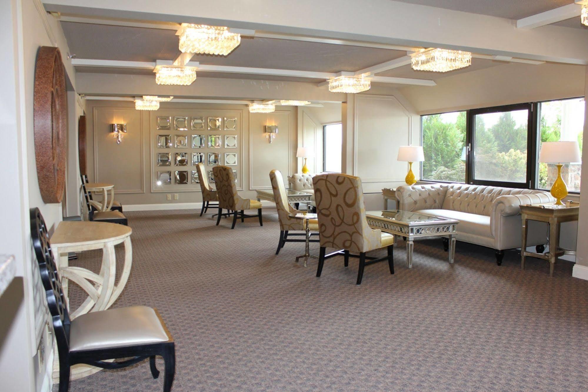 Doubletree By Hilton Poughkeepsie Hotel Eksteriør billede